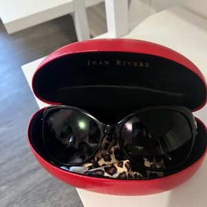 Joan Rivers sunglasses